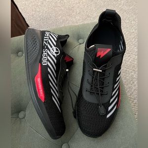 Mercedes sneaker brand new